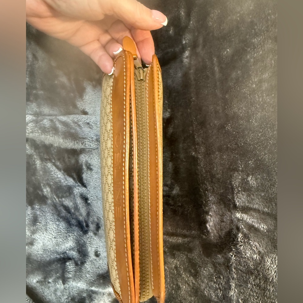 Celine Tan and Cream Logo Clutch - Picture 7 of 13
